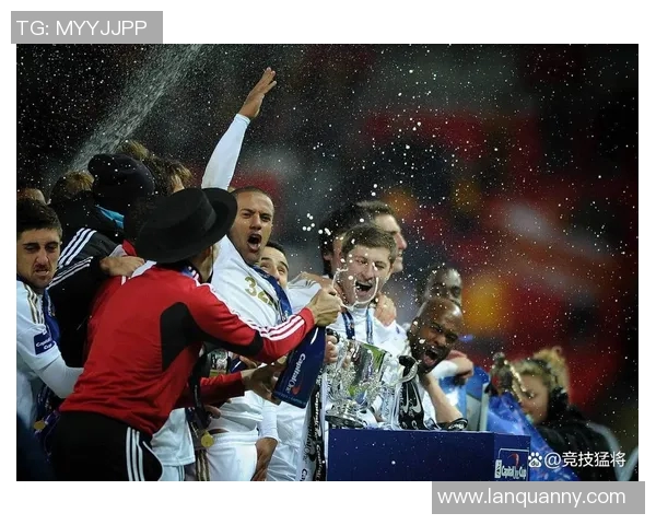 菲尔米诺亚冠MVP荣誉难留队或将回归巴西联赛